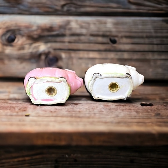 🍄Sweet Piggys Salt and Pepper Shakers - Picture 5 of 6